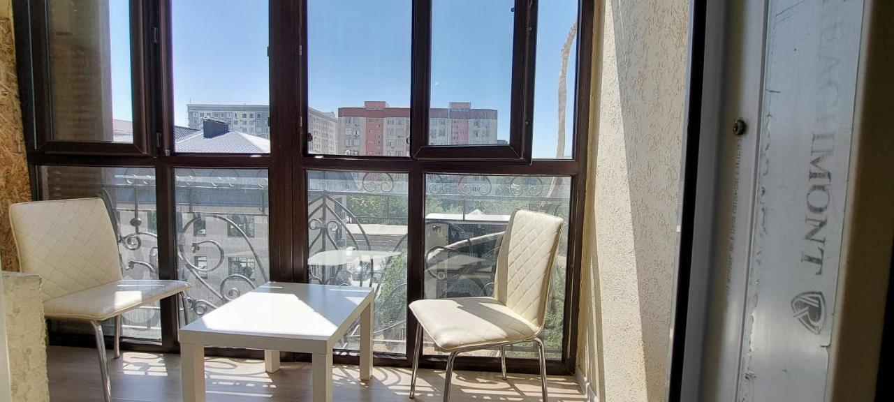 Apartment With Panoramic View In The Center Бішкек Екстер'єр фото